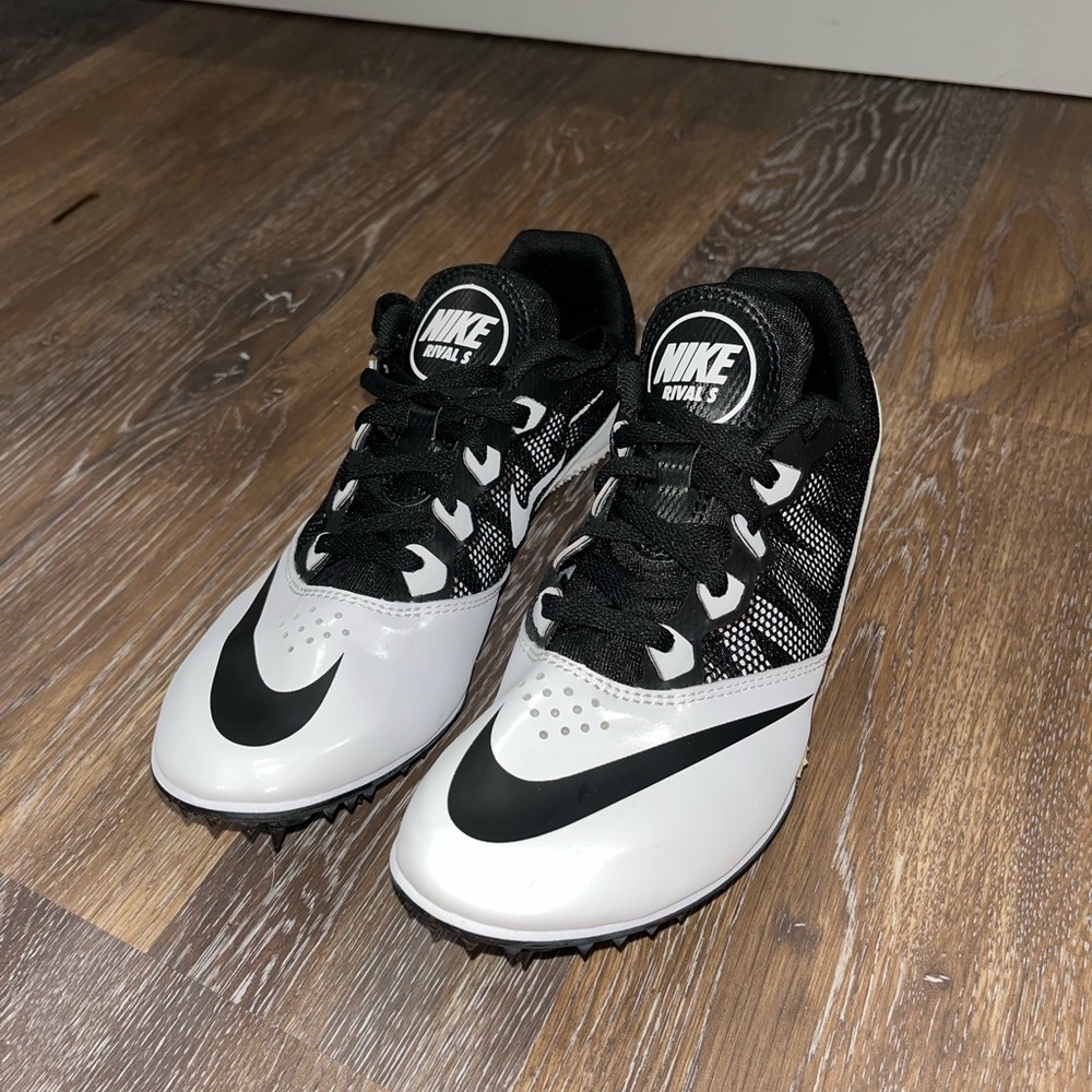 Nike rival 5 track shoes
